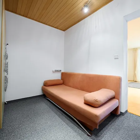 Alpina Living Zirbenstrasse Apartment